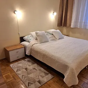 Gvadanyi Rezidencia Apartament